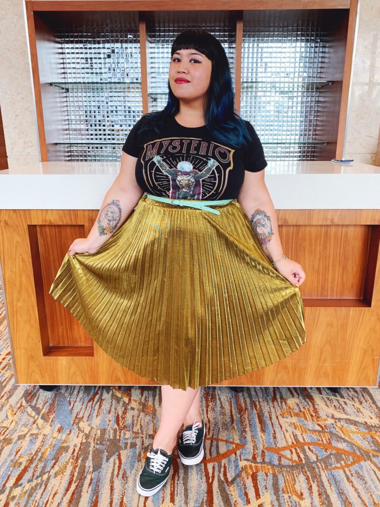 spider-man mysterio t-shirt gold skirt geek fashion